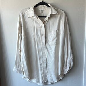 H&M Women's Cream Button Down Shirt